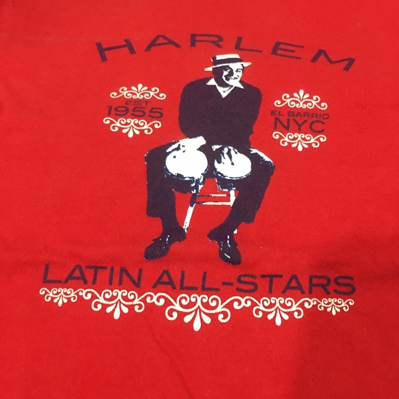 Mens red graphic Tee - Picture 2 of 4